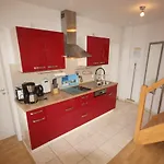 Windjammer Apartment *