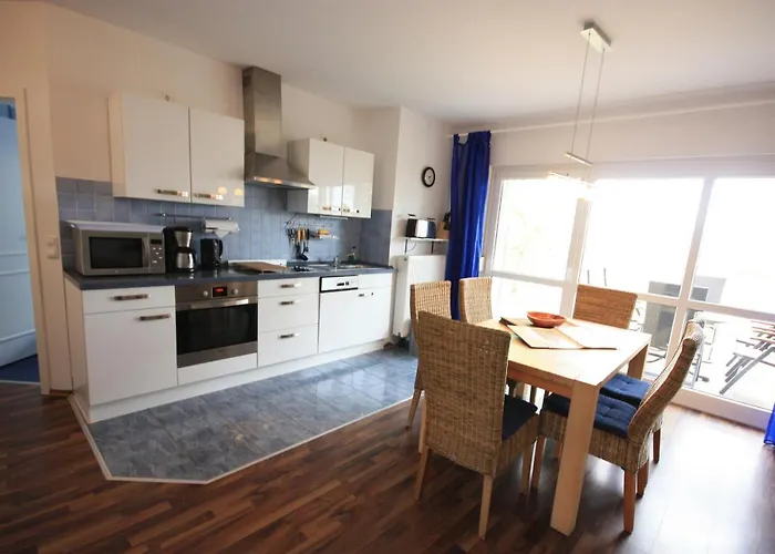 Windjammer Apartment *